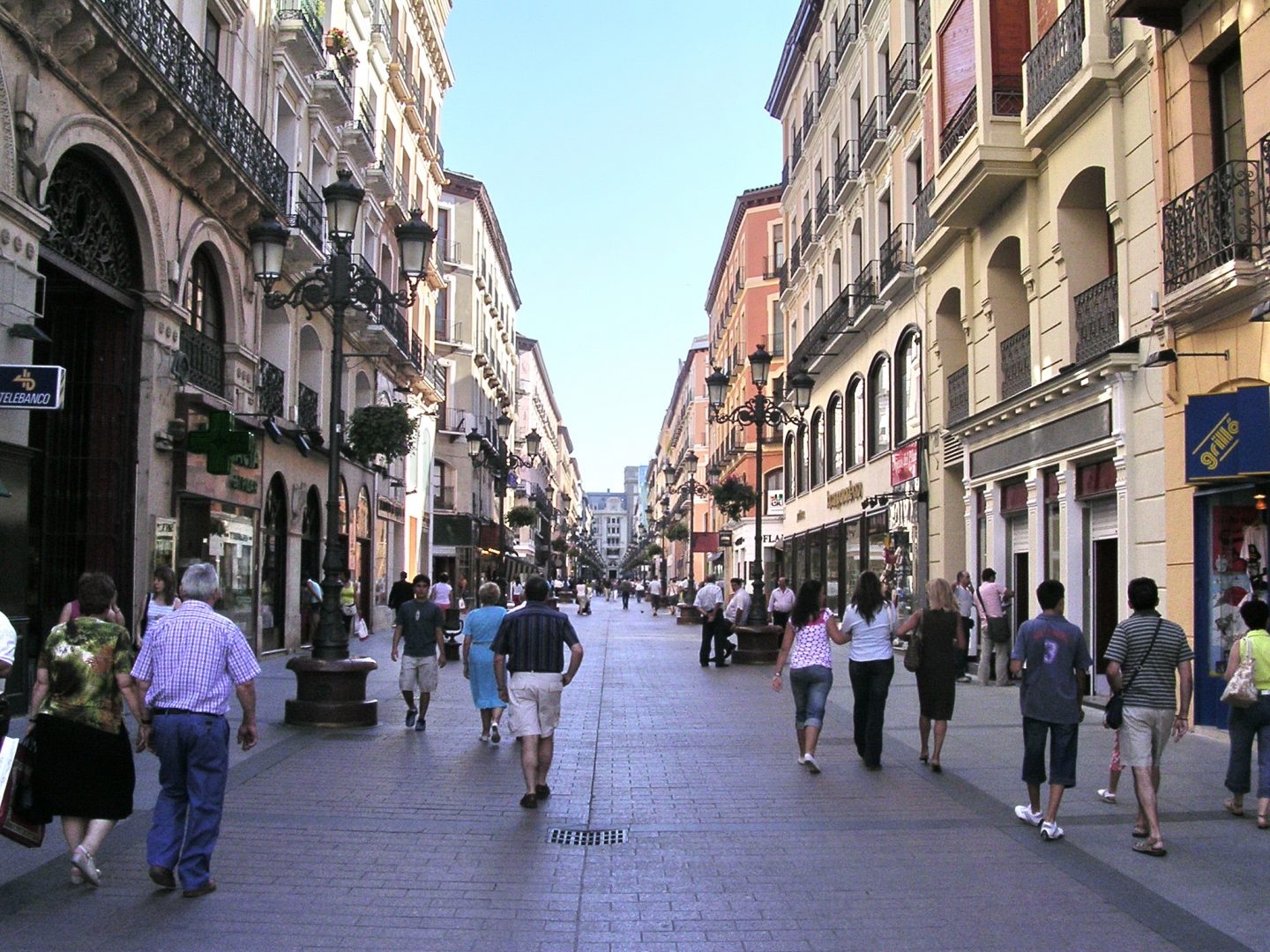 Imagen general de una de las calles de Zaragoza.