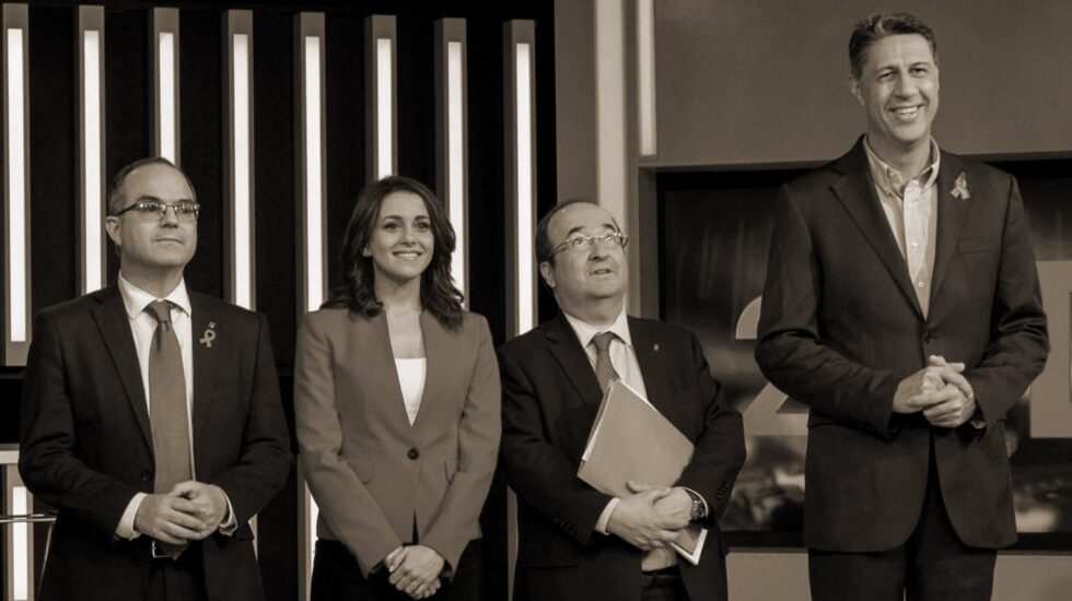 Los candidatos a la Generalitat de Cataluña durante el primer debate.