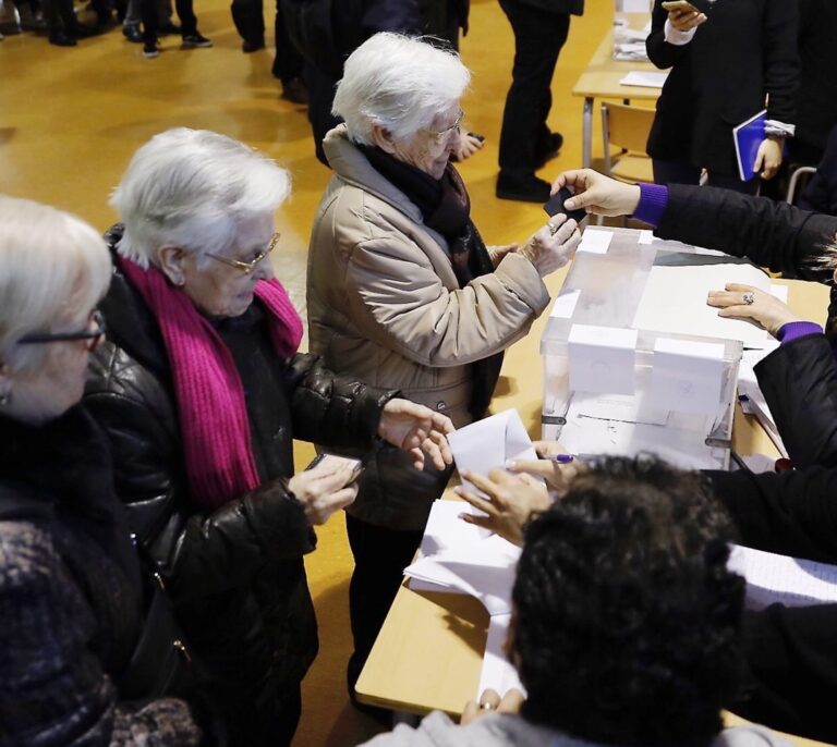 Puigdemont gana en la Cataluña rica, Junqueras en la pobre y Arrimadas en las capitales