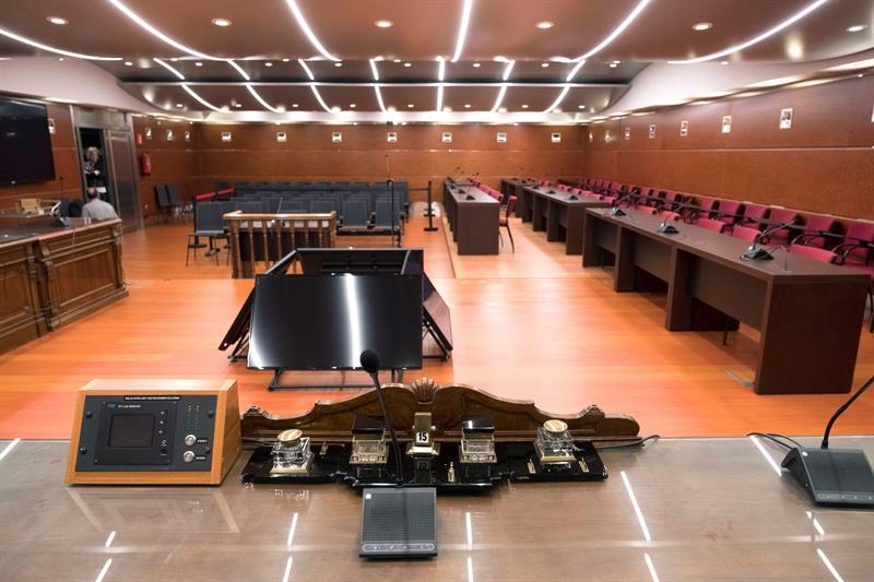 Sala de vistas de la Audiencia Provincial de Álava donde se celebrará el juicio y que ha tenido que ser reformada y ampliada.