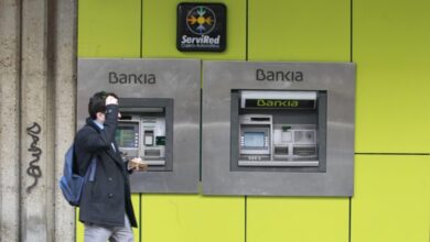 Credit Suisse y Fitch instan a la banca española a racionalizar sus recursos