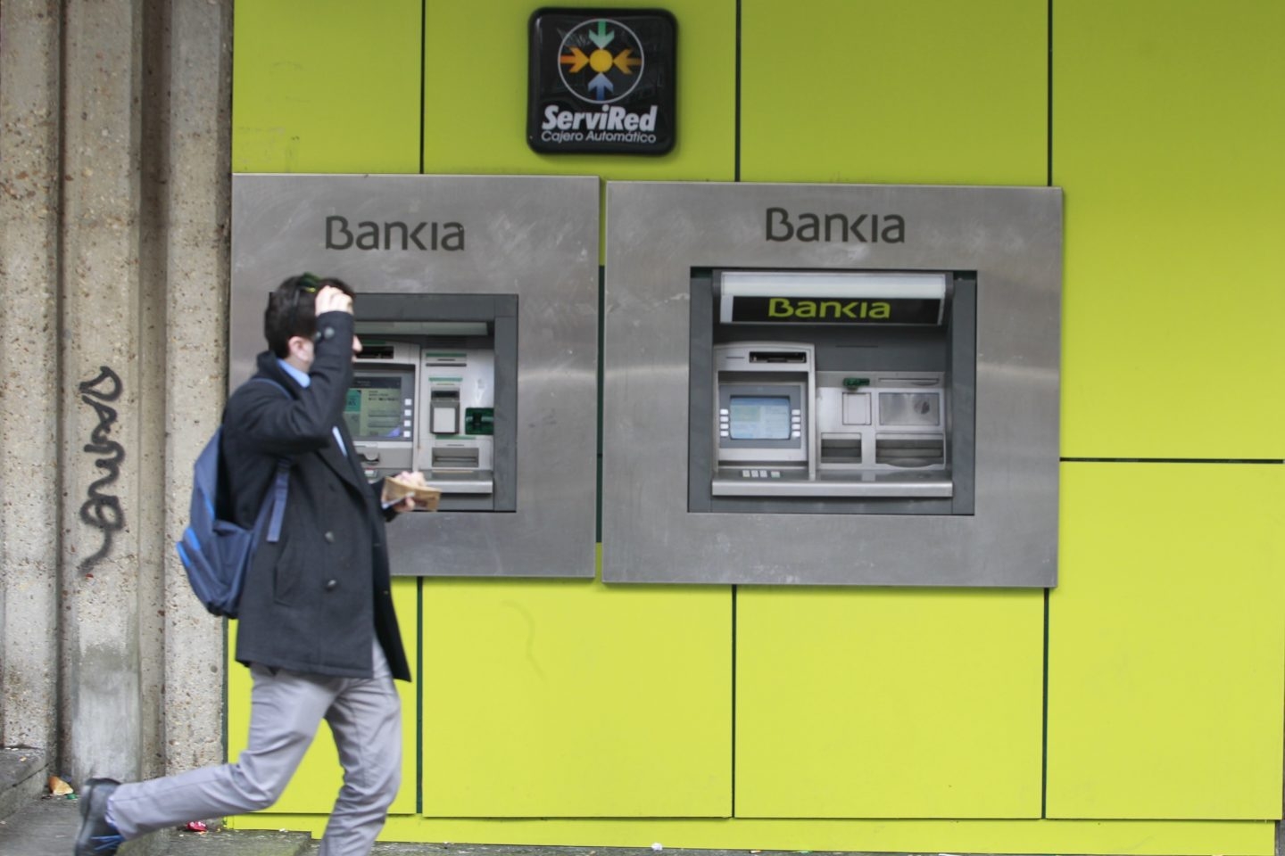 Bankia rebaja a 56 años la edad para prejubilarse en su ERE con BMN.