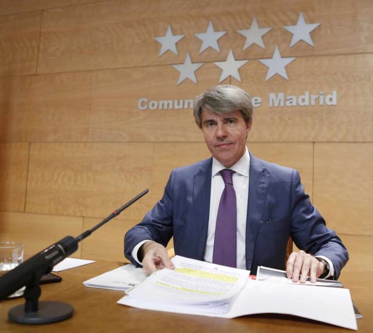 El Canal pagará 2,8 millones a un asesor financiero por la venta de sus filiales en Suramérica