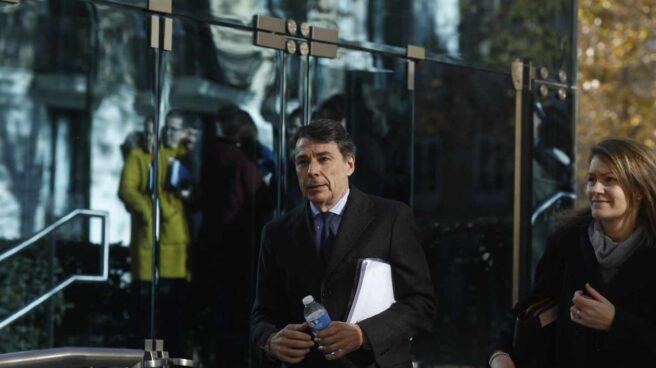 El ex presidente de la Comunidad de Madrid Ignacio González, dirigiéndose a la Audiencia Nacional a declarar.