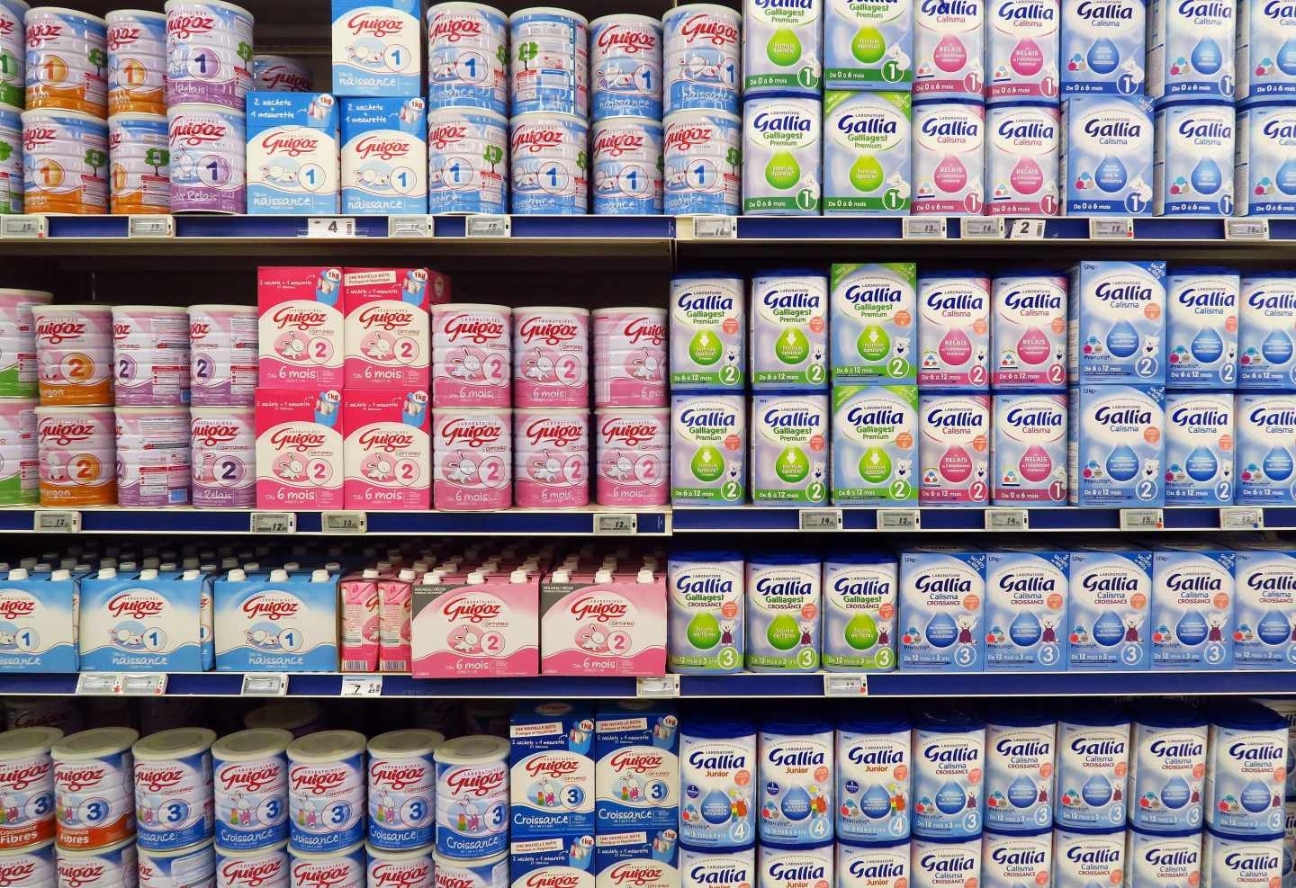 Productos de Lactalis en un supermercado de Niza (Francia).