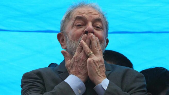 El ex presidente brasileño, Lula da Silva, en un mitin antes de conocerse la sentencia del tribunal de segunda instancia.