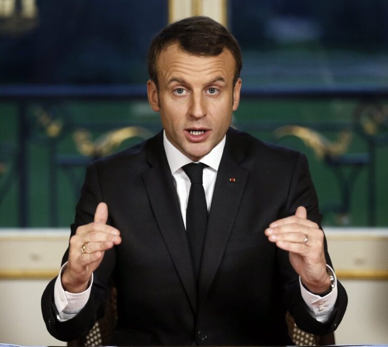 Macron anuncia una ley contra las fake news en 2018