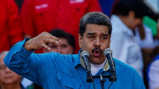 El presidente venezolano, Nicolás Maduro, ante sus seguidores.