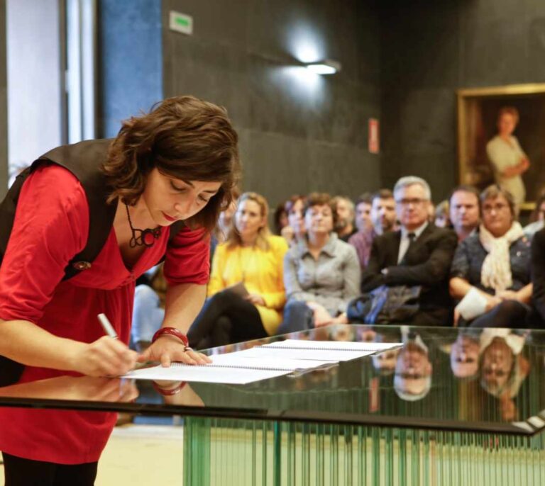 La ex secretaria general de Podemos Navarra lleva a los tribunales a la dirección
