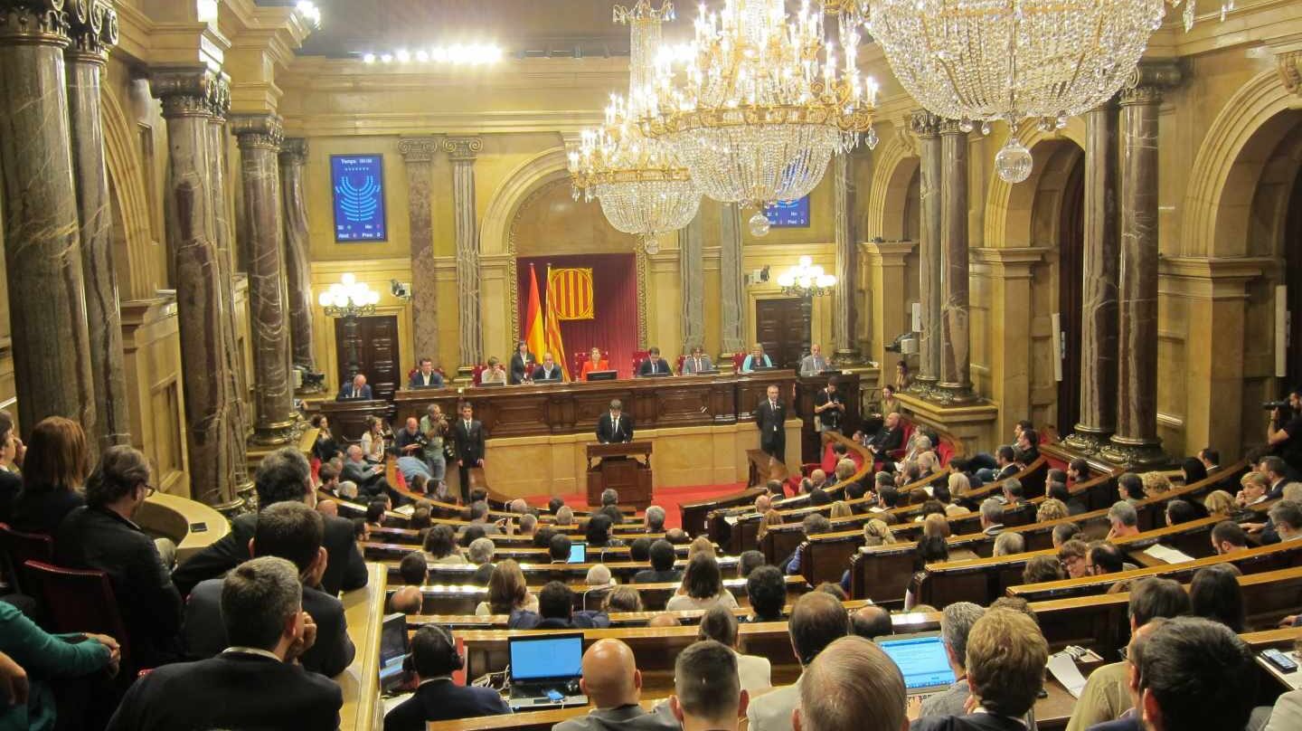 Discurso de Puigdemont en el Parlament.