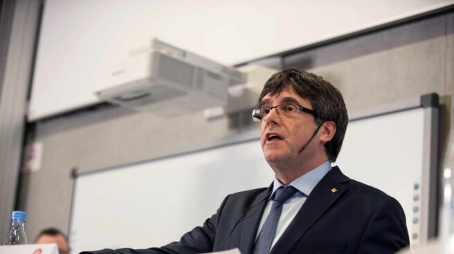 La Fiscalía pide a Interior que plantee a Suiza si extraditará a Puigdemont