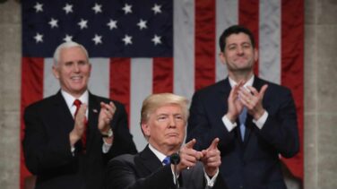 Trump: "Es el nuevo momento de América"