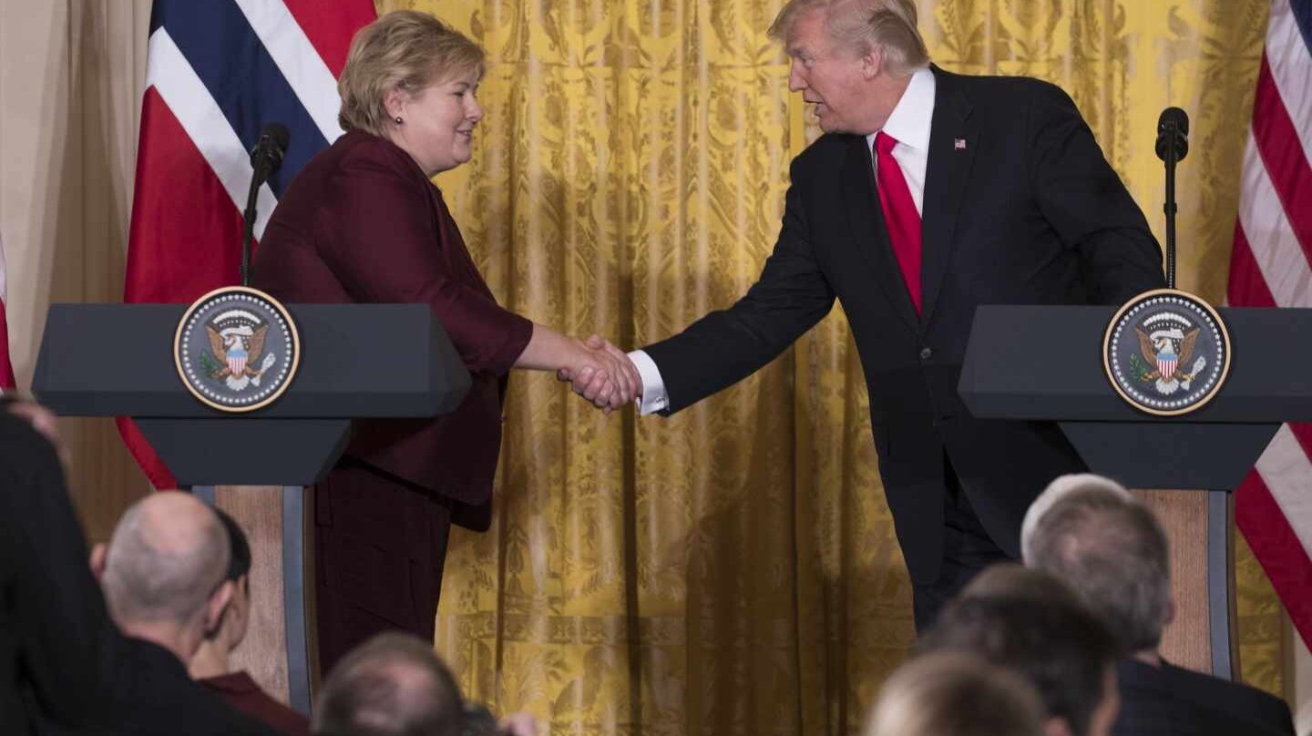 Donald Trump y la noruega Erna Solberg, en Washington.