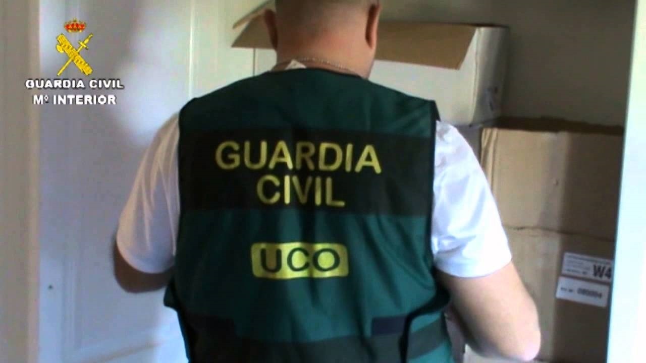 Registro de un guardia civil de la UCO.