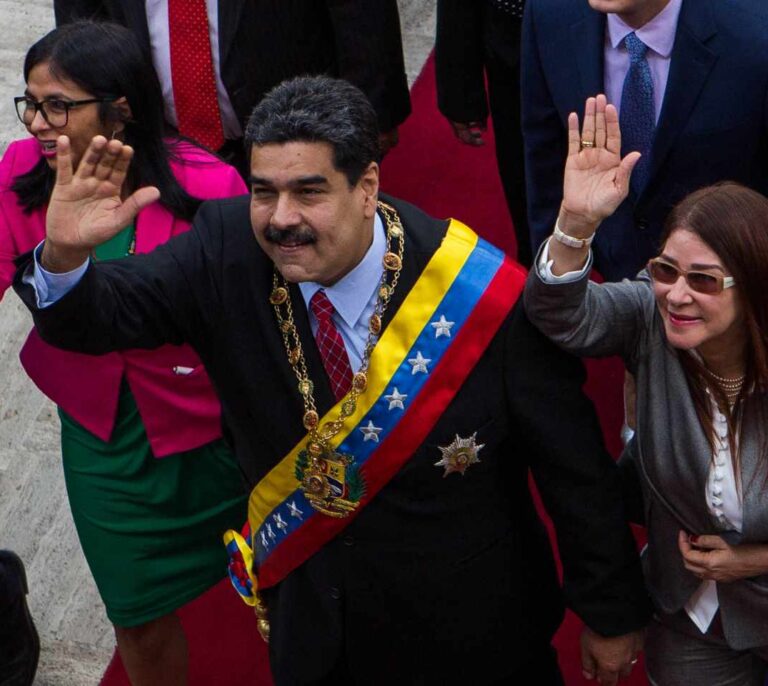 La Constituyente aprueba presidenciales en Venezuela antes del 30 de abril