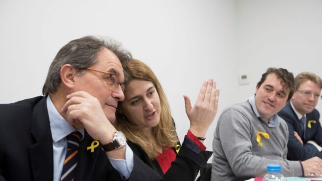 El ex presidente de la Generalitat, Artur Mas, junto a Neus Munté.