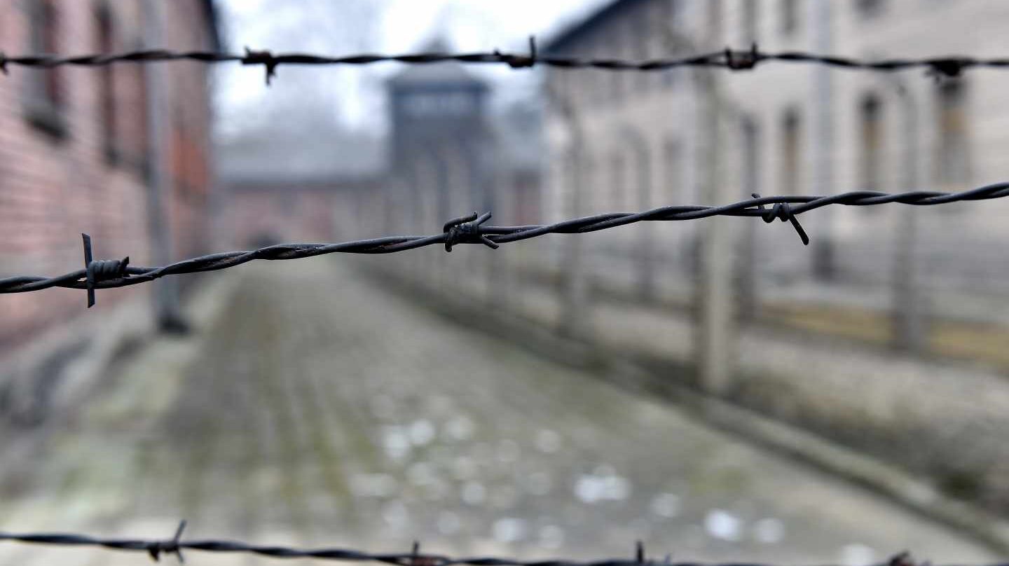 Campo de concentración de Auschwitz, durante el aniversario de su liberación.
