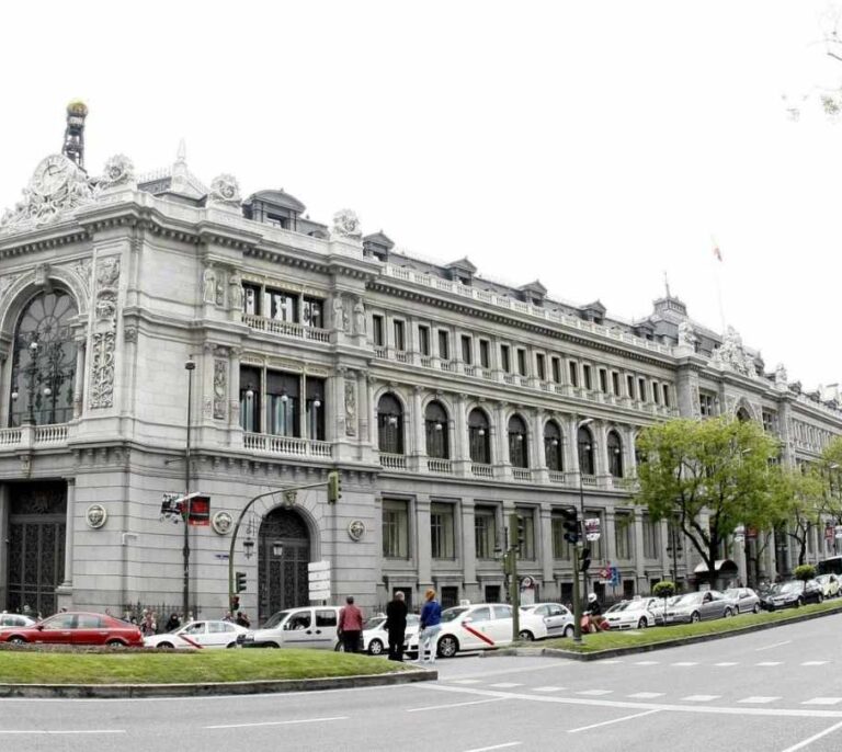 Moody's: los bancos se ahorrarán más de 4.000 millones por no devolver gastos hipotecarios