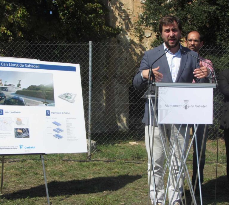 El ex 'conseller' Comín elude querellarse en España para no ser detenido