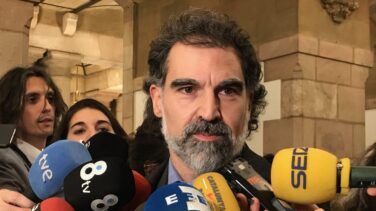 Òmnium tendrá que pagar una multa por espiar la ideología de los catalanes
