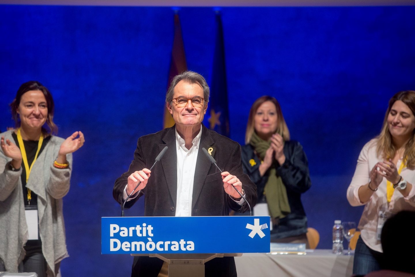 El expresidente del PDeCAT, Artur Mas, se despide del consell nacional de la formación.