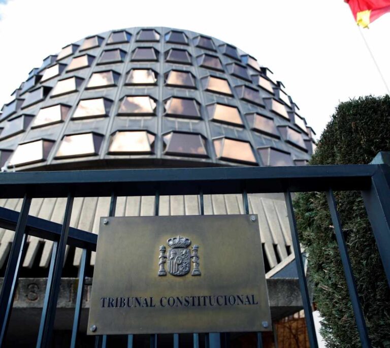 El Constitucional admite a trámite el recurso del Parlament contra el 155