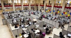 La crisis aumenta la brecha salarial: los empleados públicos ganan un 55% más que los del sector privado