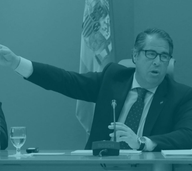 El director de la DGT debe dimitir por el gran atasco del día de Reyes