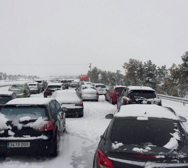 "Indignación" e "impotencia" por la falta de previsión ante una "nevada anunciada"