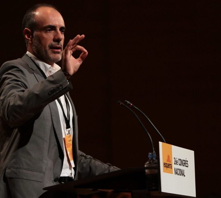 El ex secretario general de ERC firma en contra de la investidura telemática de Puigdemont