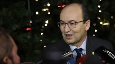 La Fiscalía pide al juez que investigue al presidente del Sevilla tras una denuncia por corrupción