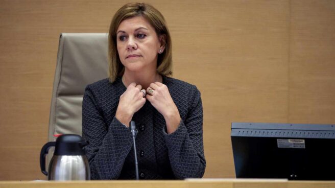 La ministra de Defensa, María Dolores de Cospedal, durante una comparecencia parlamentaria.