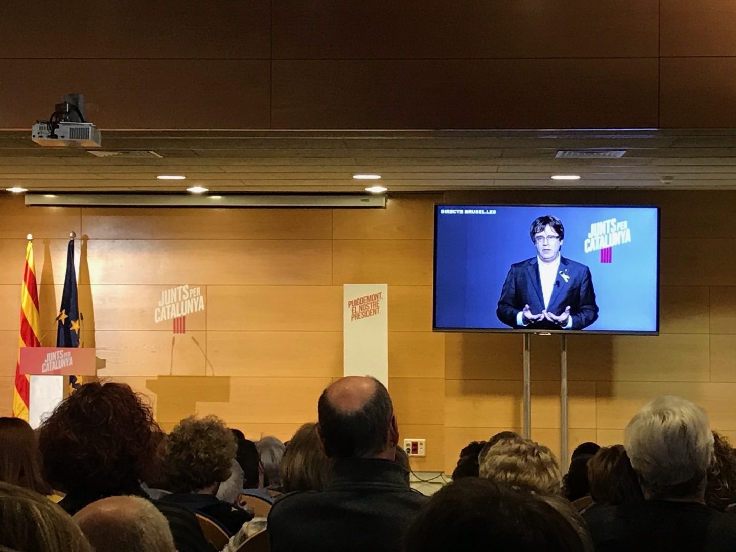 Carles Puigdemont, durante un mitin desde Bruselas.