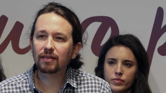 Pablo Iglesias e Irene Montero, durante una rueda de prensa.