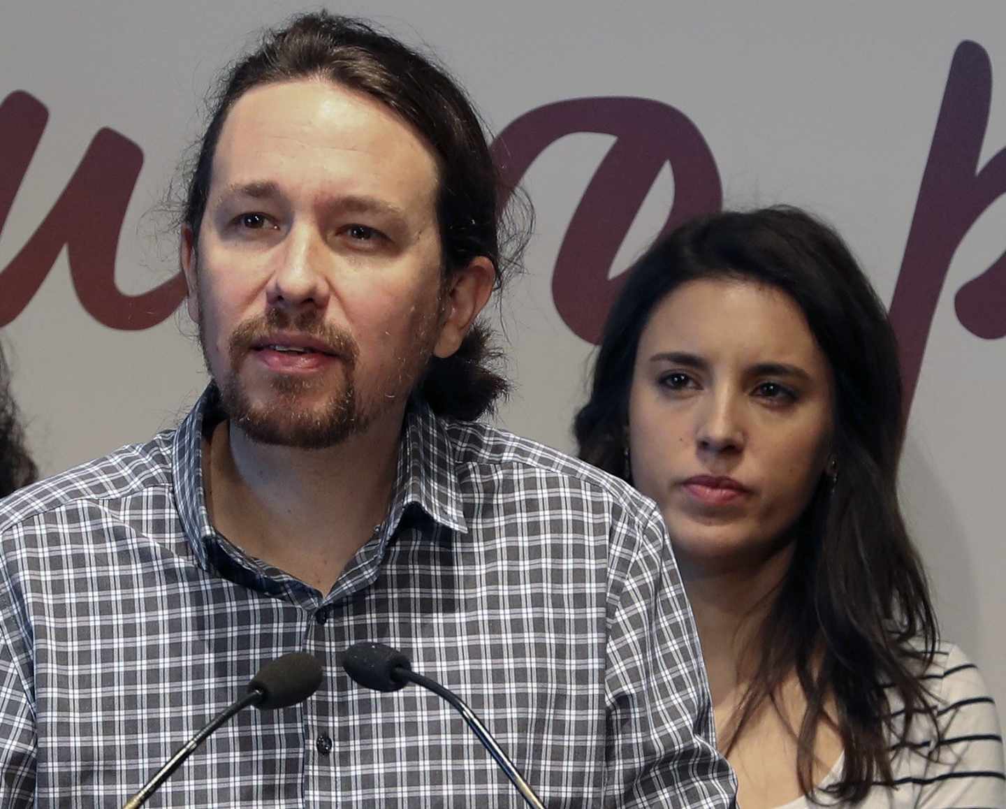 Pablo Iglesias e Irene Montero, durante una rueda de prensa.