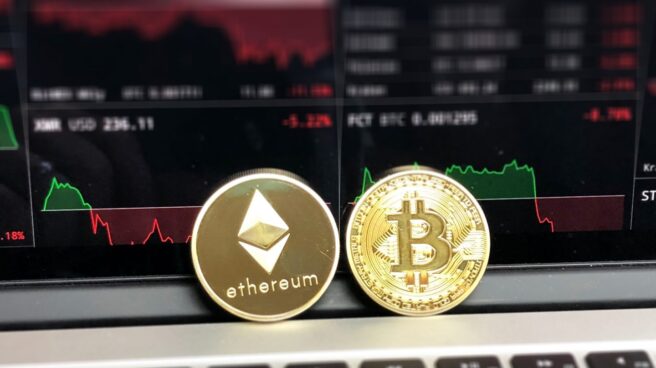 Imagen del bitcoin y ethereum, criptomonedas que quieren ser ilegalizadas por China Imagen del bitcoin ethereum