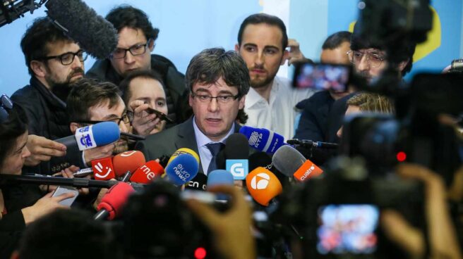 Puigdemont quiere ser investido en Bruselas el 18 de febrero y tres días más tarde en Barcelona