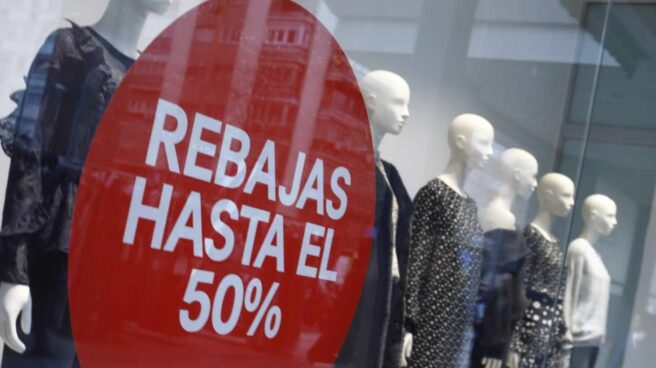 Sanidad corrige a Industria e insiste en que las rebajas en tiendas físicas están prohibidas