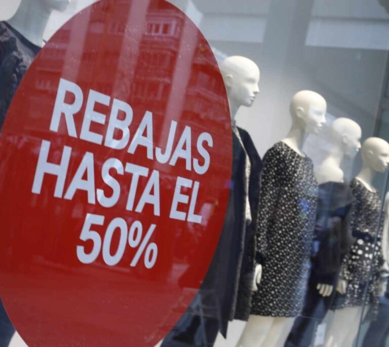 Rebajas de verano 2021: ya han empezado en Mango, H&M y Decathlon