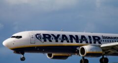 Ryanair cancela 64 vuelos en los aeropuertos españoles por la huelga de azafatos