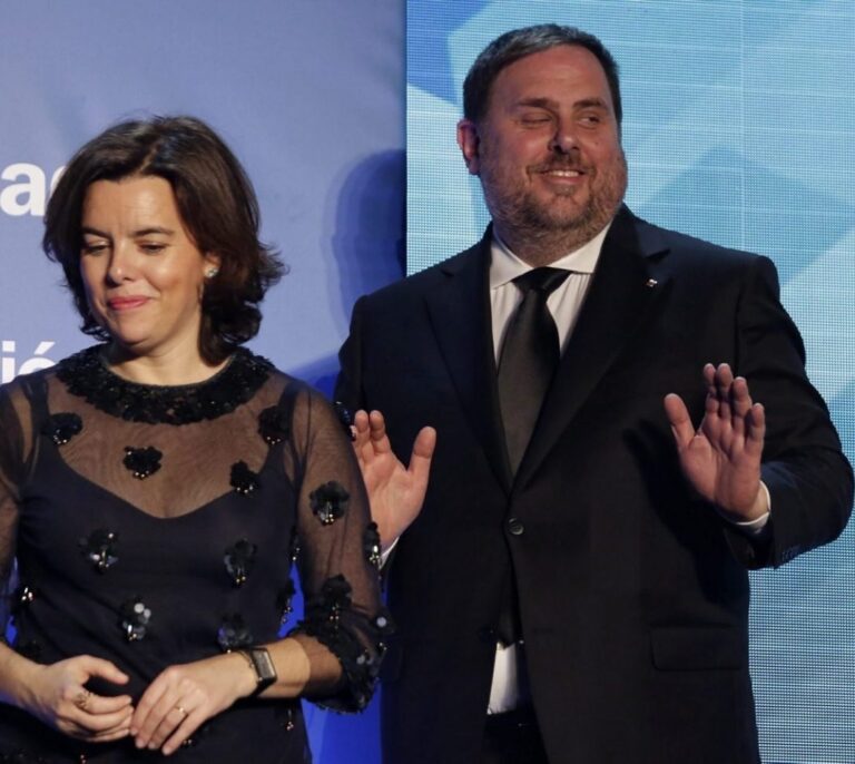 Santamaría vuelve a confiar en Junqueras para restituir la legalidad en Cataluña