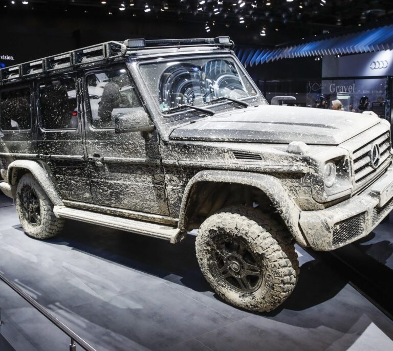 Guerra de furgonetas en el Salón de Detroit