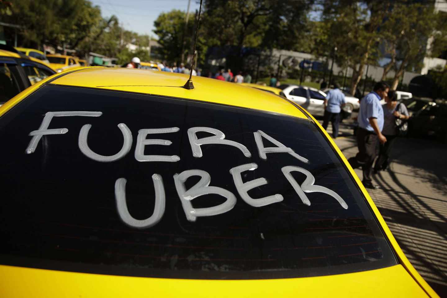 Protesta de taxistas contra Uber.