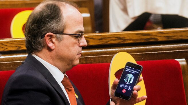 Jordi Turull recibe una llamada de Puigdemont tras la elección de Torrent de Jordi Turull recibe una llamada de Puigdemont tras la elección de Torrent de