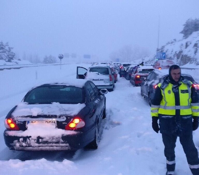 Fomento salda con una multa de 15.000 euros el caos de la AP-6