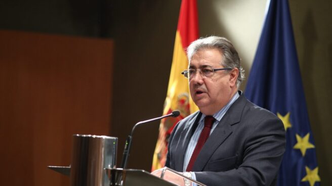PSOE y Ciudadanos piden la comparecencia de Zoido y De la Serna por el colapso de la AP-6