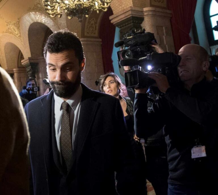 Moncloa impulsa su gestión en Cataluña a la espera de que "desbloqueen la situación allí"