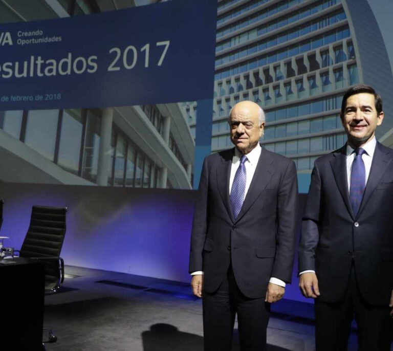Francisco González apunta a Carlos Torres como nuevo presidente de BBVA
