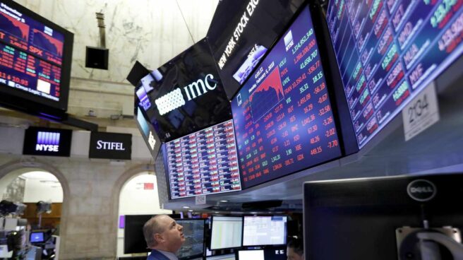 Wall Street pierde otro 4% y agrava la crisis de los mercados.