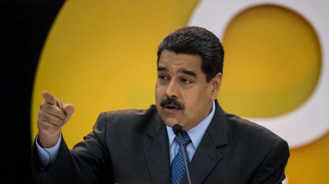 Maduro asegura que la demanda del petro alcanza los 735 millones.